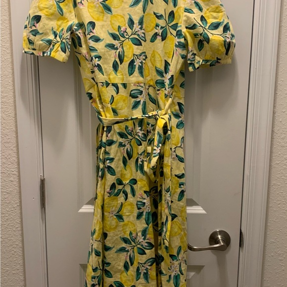 NEW DRAPER JAMES LEMON FLORAL DRESS. SIZE 2 - Picture 4 of 4